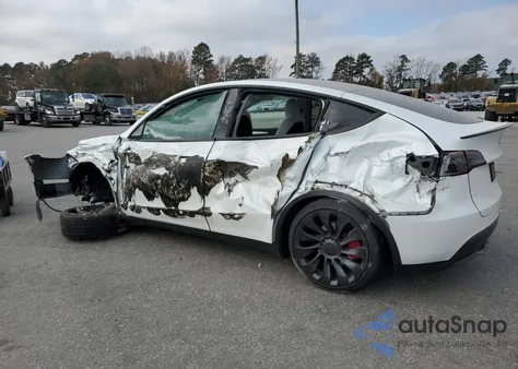2024 Tesla Model Y from USA, damaged, VIN 7SAYGDEF2RF040813